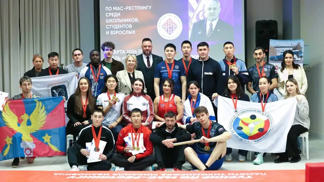 Команда на турнире по мас-рестлингу, Санкт-Петербург